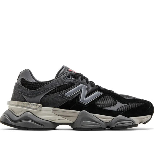 NB 9060 Black Castlerock